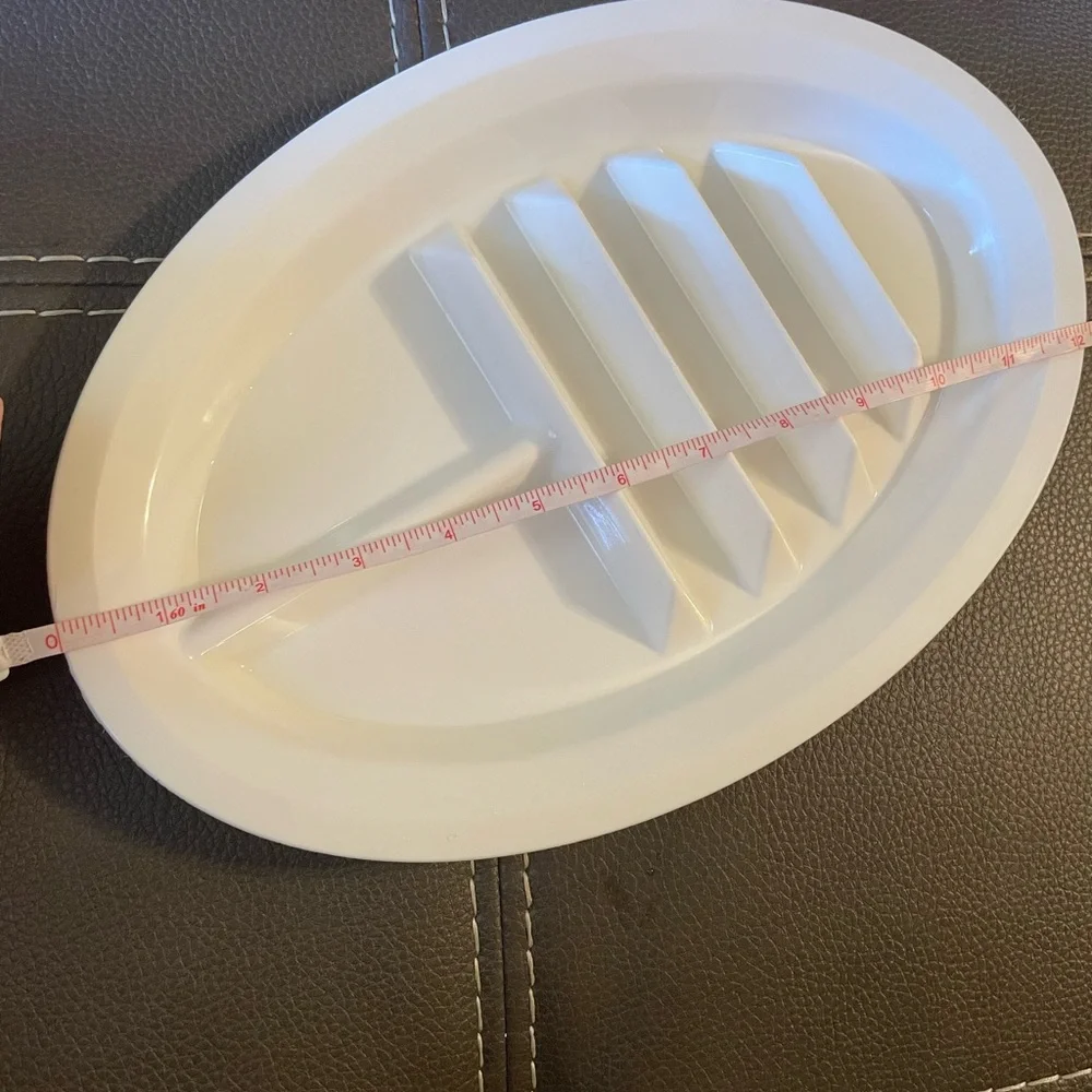 Taco‎ plates. Set up two. Plastic